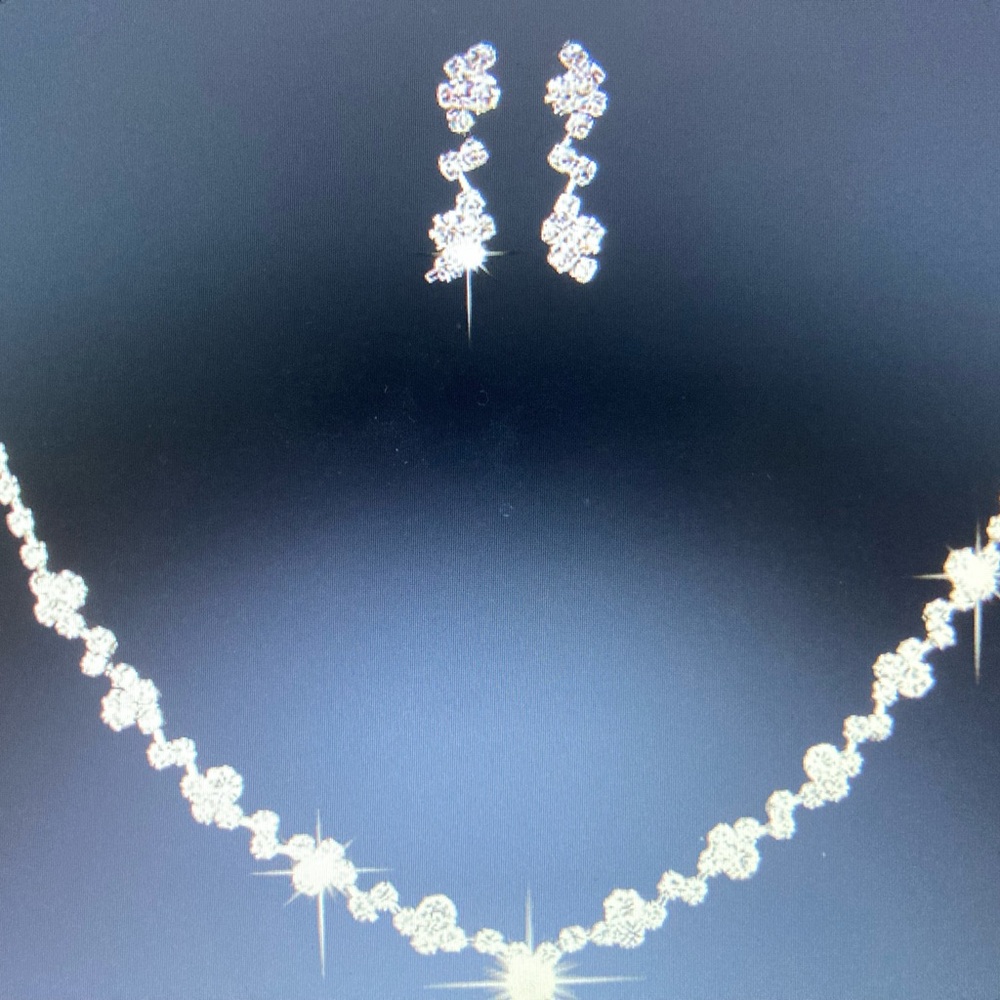 Sparkling Silver Necklace and Earring Set - Picture 2 of 6